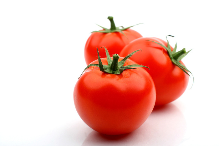 Benefits of tomatoes for skin
