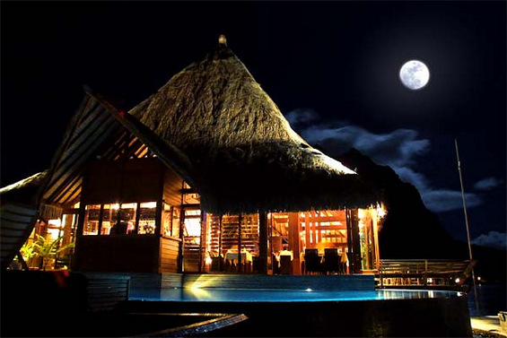 Nightlife in Bora Bora 7